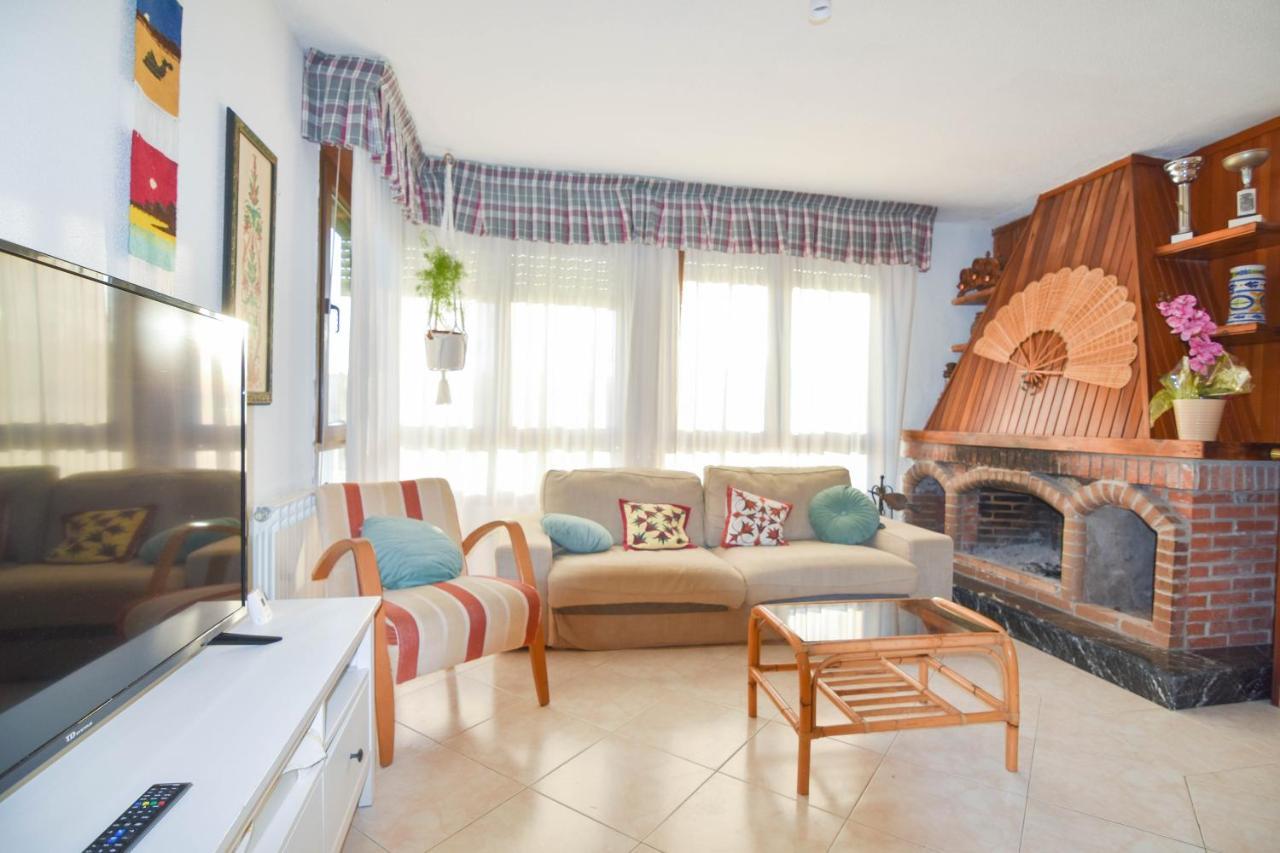 Amplio Y Comodo Chalet En Ajo Con Preciosas Vistas Eksteriør bilde